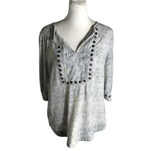 41 Hawthorn Stitch Fix lightweight studded half sleeve top Sz  Medium